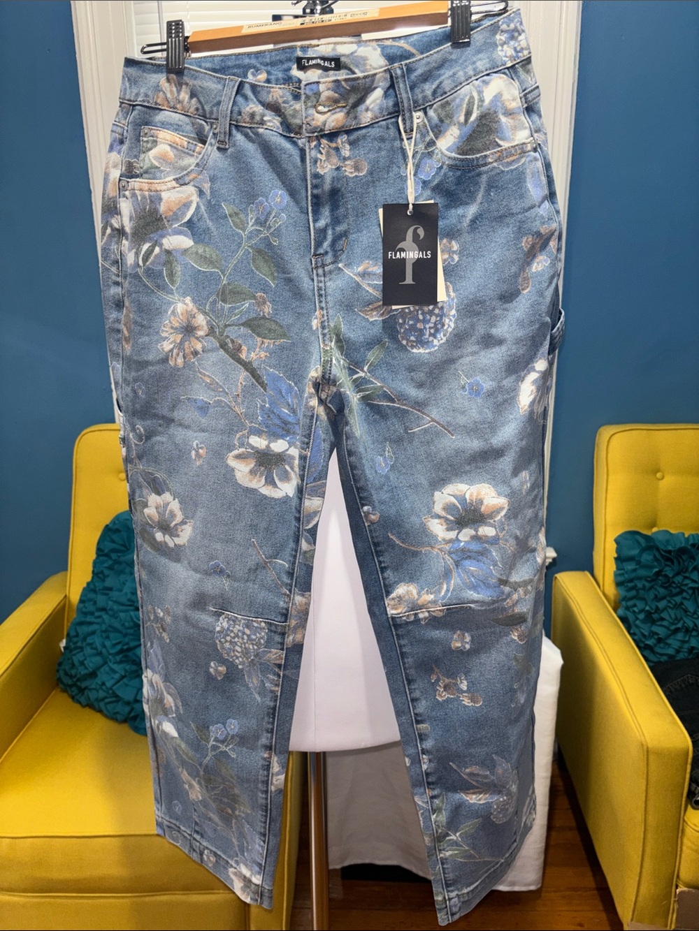Flamingoals Blue Floral Straight-Leg Women's Jeans